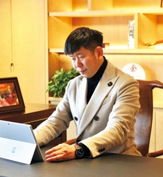 创新的力量丨余荣岳：没有夕阳产业，只有夕阳思维