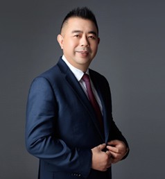 品牌人物 | 王振滔：点燃“品牌之火”的“中国鞋王”